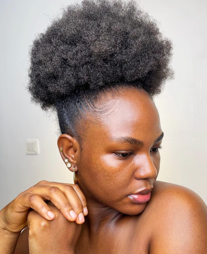 Natural hairstyle idea high puff